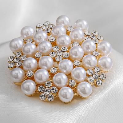 China Crystal Custom High Quality Gold silver jewelry metal brooches for clothes bead rhinestone flower brooch pins for women for sale