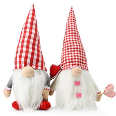 China Handmade Happy 2021 valentines day gift set fabric home decoration valentines day gnome gifts for lover for sale