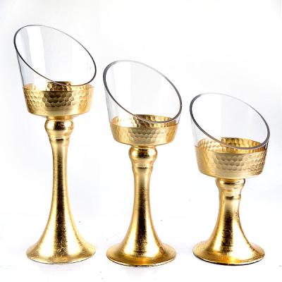 China Home Decoration Merry Christmas Hand Made Gold Color With Cut Glass Candle Holder for sale