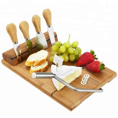 China Disposable Knife Set Cutting Plastic Lid Tool Bamboo Cheese Board With Cutter for sale