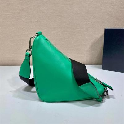 China Luxury Branded Fashion Plastic Man Handbag Women With Great Price for sale