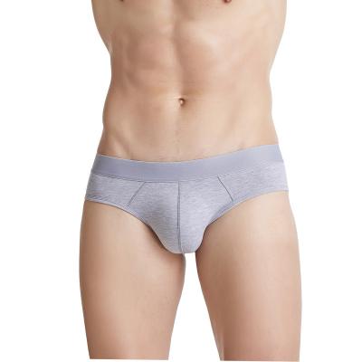 China Solid Color Breathable Classic Sexy Men's Comfortable Breathable Sweat-absorbent Briefs for sale