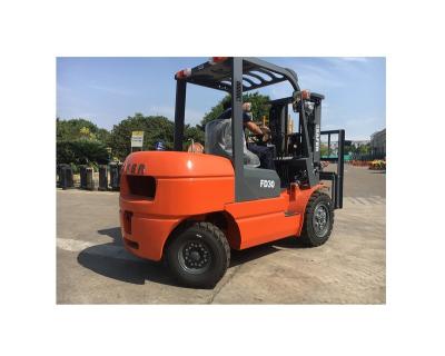 China 3 Ton Diesel Forklift With Isuzu C240 Engine Pressure Vessel, Motor, Bearing for sale