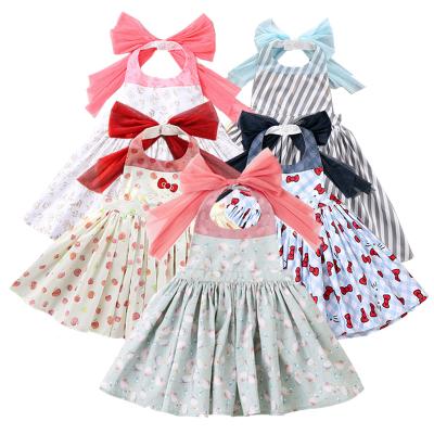 China Washable In Running Kids Dress Up Waterproof Sleeveless Cute Little Girls Shirt Child Eating Food Pouch Dress Baby Apron Shirt Bib Baby Bibs for sale