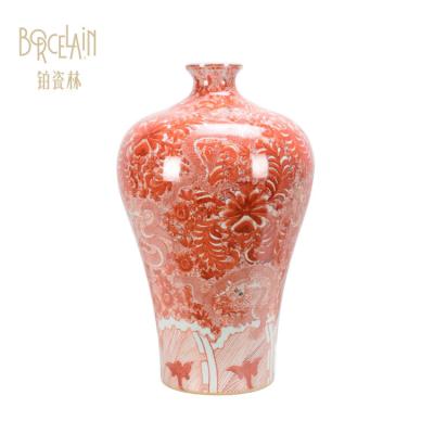 China Traditional Chinese Dragon Pattern Hand Painted Ceramic Ware Red Decorative Vase for sale