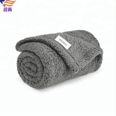 China Sustainable cheap soft and warm premium fluffy dog ​​berber sherpa fleece blanket for sale