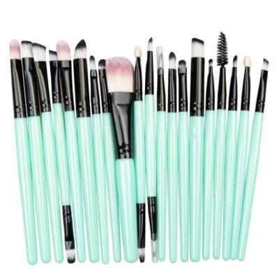 China Silver Smudge Brush Makeup Brush Set Makeup Brush Private Label Makeup Brush Set for sale