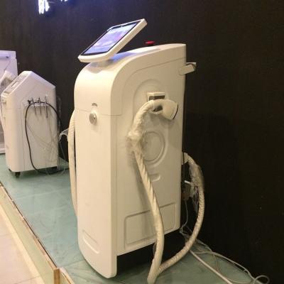 China Vacuum Laser Epilation Machine Painless Strong Power 808nm Wavelength for sale