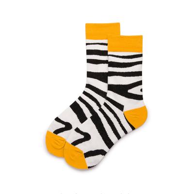 China Custom Simple Style Black and White Striped Bamboo Dress Men's Zebra Socks Antibacterial for sale