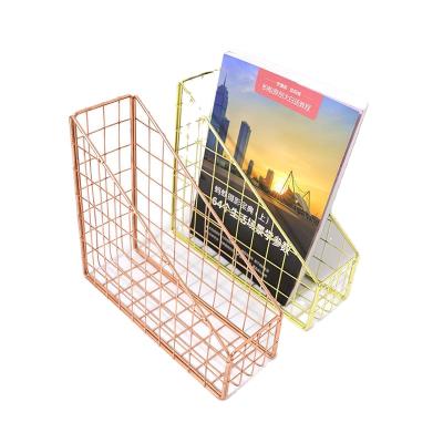 China Minimalist Triangle Office Metal Desk Wire Files Magazine Books Desk Organizer Storage Holder for sale