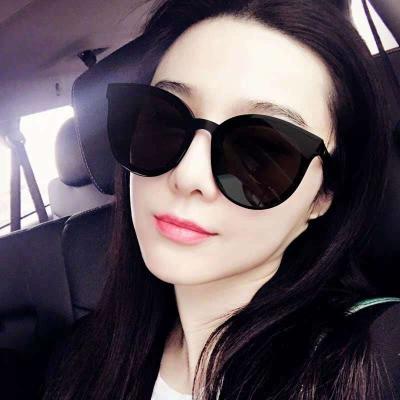 China GM New Arrivals Cheap Women Men Retro Lightweight Large Shading Ins Square Style Facelift UV400 Frame PC Fashionable Su'nglasses for sale