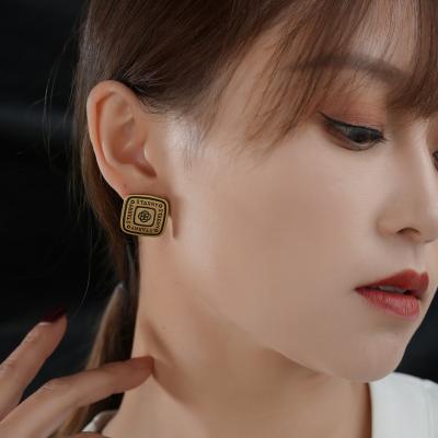 China 2022 New Retro TRENDY Earrings Gold Flower Stud Women Bead Earrings Trendy Bead Earrings Stainless Steel for sale