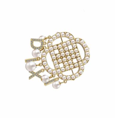 China 2022 stainless steel strength factory custom fashion accessories beads beautiful flower letter temperament pendant brooch female jewelry for sale