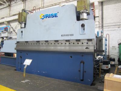 China Sheet Metal 16 MM CNC Heavy Duty Press Brake , High Precision CNC Press Brake Bending for sale