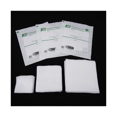 China Factory Sales Gauze Swabs Sterile 100% Cotton Gauze Swabs Soft Highly Absorbent for sale