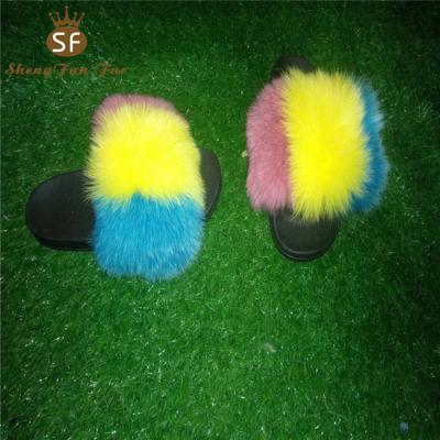 China 2022 Fashion Trend 2022 Fashion Multi Striped Fur Women's Real Fox's Fluffy Color Home Slides Sandals Slippers Made in China for sale