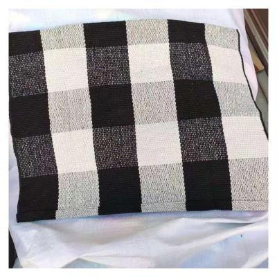 China Stain Resistant Black And White Plaid Blanket 100% Cotton Porch Blankets / White Hands - Woven Checkered Door Mat for sale