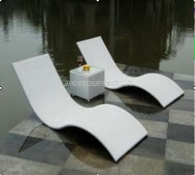 China Metal Rattan Wicker Pool Lounge Chairs / Outdoor Sun Lounge Chairs Aluminium Frame for sale