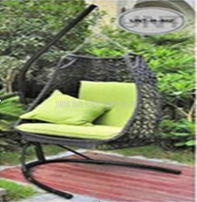 China Outside Hanging Garden Swing Chair All Weather With Green Cushion for sale