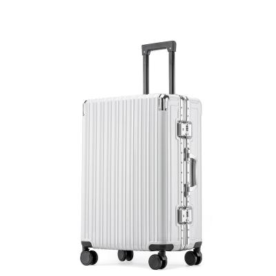 China Hard Shell Trolley Luggage New 20