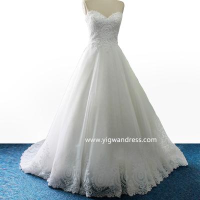 China Gorgeous Dry Cleaning Ball Gown Wedding Dress With Long Train Luxury Bridal Gowns for sale