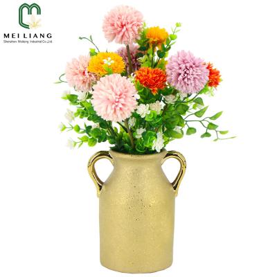 China Minimalist China Factory Wholesale Amazon Style Pretty Home Decorative Chrysanthemum Daisy Flower Artificial Silk Arrangement for sale