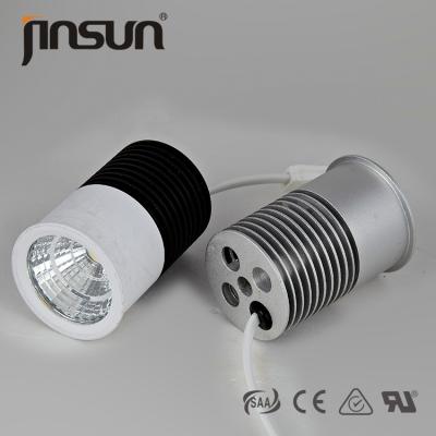 Cina Il modulo 9w di illuminazione della PANNOCCHIA LED del tornio di CNC Aluminum6063 con l'originale gobal ha brevettato il dissipatore di calore in vendita