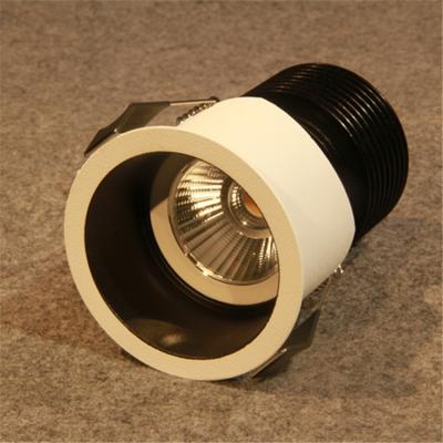 중국 7W의 백색 주거, 돌릴수 있는 점화 방향, 높은 깊이를 가진 반대로 galre LED Downlights 판매용