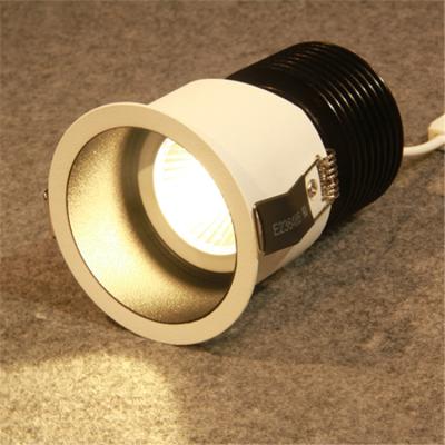 中国 反射器の保証が付いている10W 800LMの穂軸LED Downlight Meanwellの防眩downlight 3年の 販売のため