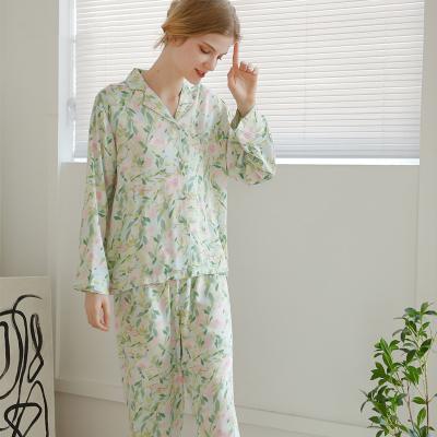 China 2022 New Style Women's Pajamas Flower Printing Homewear Couples Suits Soft QUICK DRY Silky Lady's Sleepwear for sale