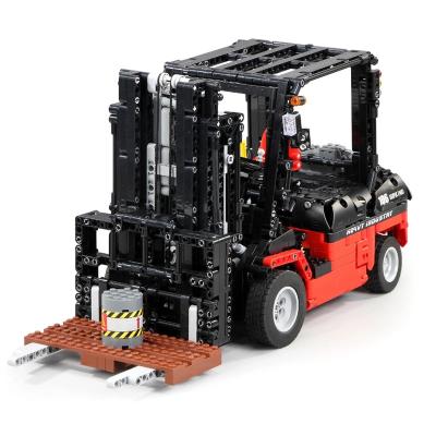 China DIY TOY Remote Control Mobile Crane Forklift Building Block Set Car Motorized Child Toys Engineering Vehicle Truck Toy for sale