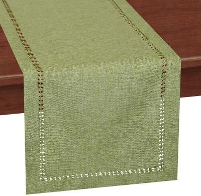 China Simple Handmade Hemmed Polyester Rectangle Table Runners for sale