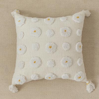 China Anti-Static Hand - Woven Tufted White Cover Sofa Decorative Boho Throw Pillow Embroidery Tassel Cushion Covers for sale