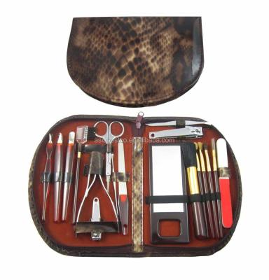 China Snakeskin Fashion Snakeskin Case Manicure and Makeup Brush for sale