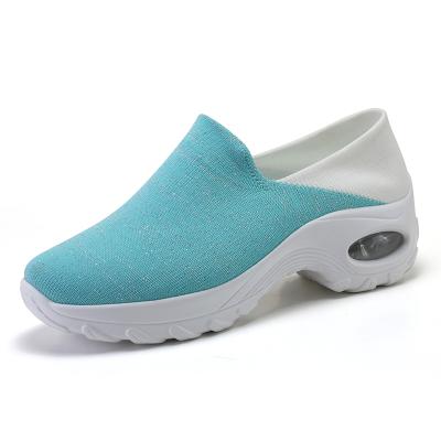 China CUSHIONING Women's Fashion Sneakers Walking Mesh Slip On Cushion Casual Women's Running Shoes Wholesale for sale