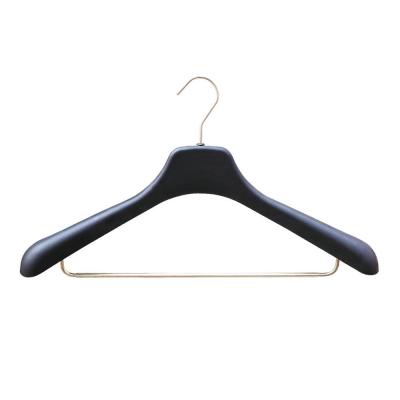 China Eco - Friendly Material 8651 Black Plastic Suits Hanger For Mens Suits With Clips for sale