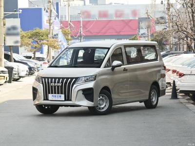 China BAW M7 MPV Vehículos MT Furgoneta de combustible Entrega en la ciudad Logística de pasajeros Furgoneta de carga en venta