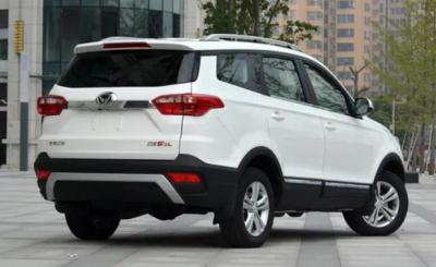 Chine Véhicule panoramique d'essence de Seater SUV BAIC S3L du toit ouvrant 7 à vendre