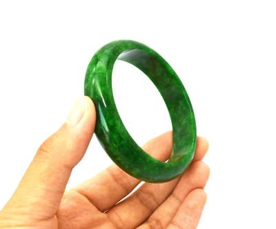 China Enlace de amor verde de esmalte de jadeita pulseras de brazalete de amarre de mujeres de jade brazalete de la Birmania natural artículo caliente para los entusiastas del Feng Shui en venta