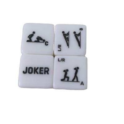 China 25mm Jade Six Sides Fitness Dice voor trainingen Sport Entertainment Games Verbeter je training Te koop