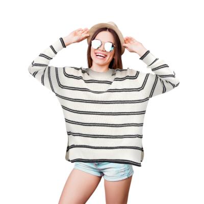 China Breathable Women Crewneck Pullover Sweater, Cashmere Woman Sweater Fashion Striped Knitted Women Pullover Sweater for sale