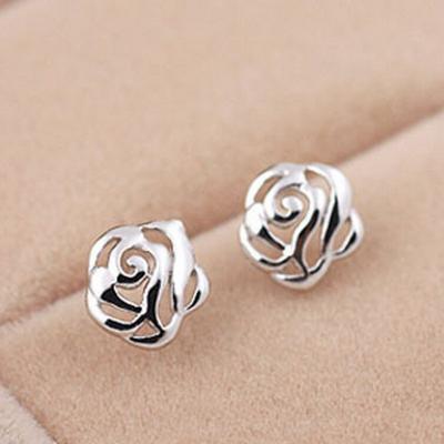 China 2021 High Quality Women Accessories New 925 Sterling Silver Rose Pattern Environmental Friendly Design Student Stud Earrings for sale