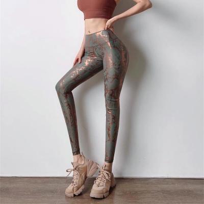 China Original Breathable Spot Snake Pattern Peach Hip Fitness Yoga Pants High Waist Slimming Yoga Pants for sale