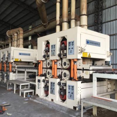 China Woodworking Machine 60000CBM Chipboard Production Line Fully Automatic Particle Board Hot Press Machine for sale