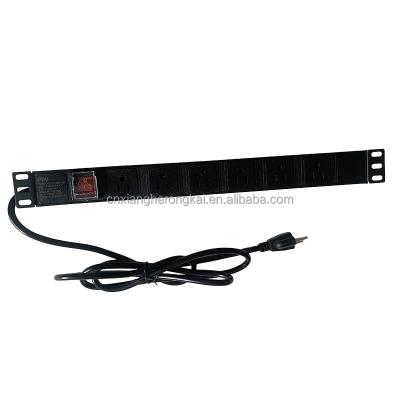 China PDU inteligente estándar estadounidense con monitor inteligente medido PDU con servicio OEM opcional en venta