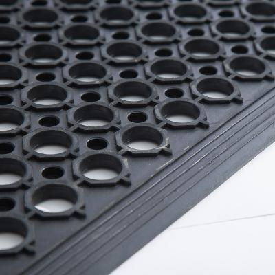 China Anti Fatigue Safety Industrial Work Mat Rubber Mat With Holes For Factory for sale