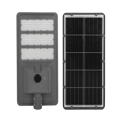 China ROAD 300w 400w 500w outdoor integrated solar LED street lights, used for waterproof remote control solar lamp in garden stadium for sale