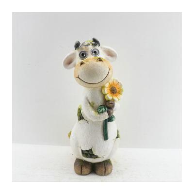 China China Household Goods Garden Statue Resin Cow Statue Garden Decoration Solar Lamp Animal Statue for sale