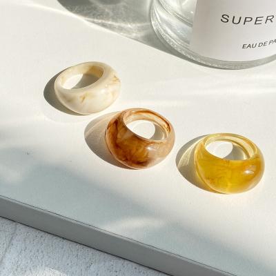 China Clear INS TRENDY Acrylic Index Finger Ring Amber Color Chunky Resin Finger Rings for sale