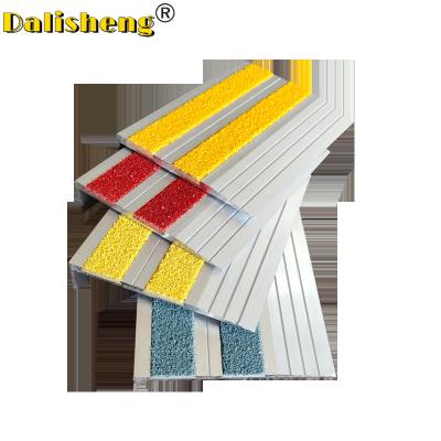 China Modern Carborundum Inserted Aluminum Anti-Skid Stair Nosing Concrete Strips FRP Car Ramp Treads Carborundum Travels Anti-Slip Plate L for sale